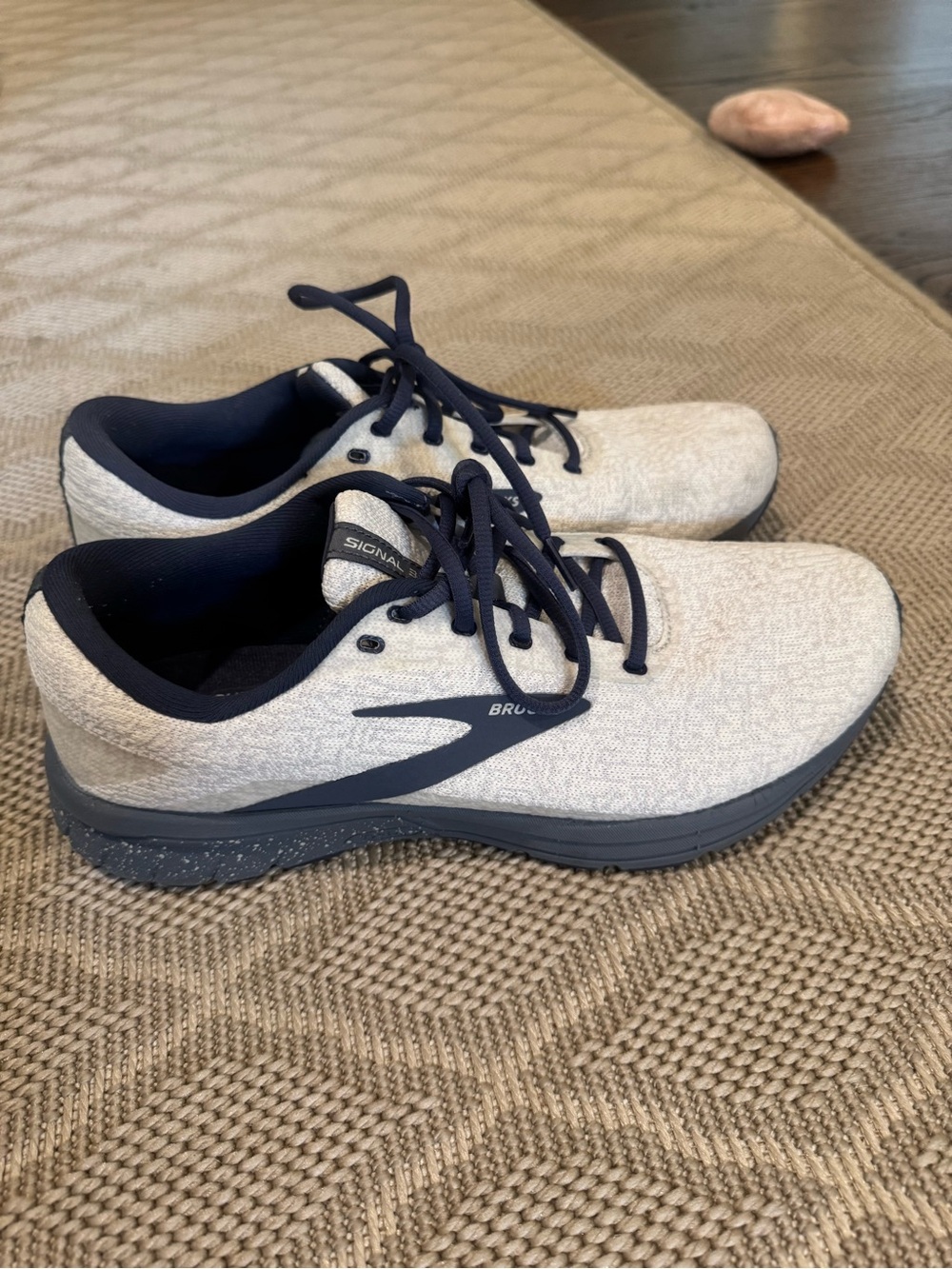 Brooks Men’s Athletic Sneakers - Light Gray and Navy
